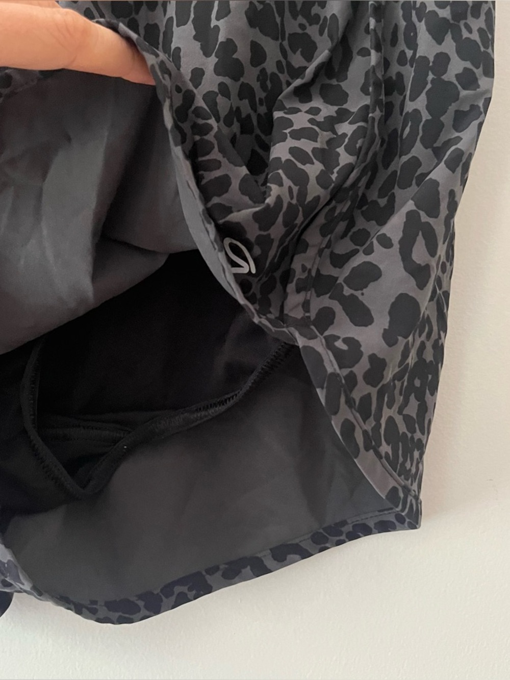 GAP Women's Black and Gray Leopard Athletic Shorts - Picture 2 of 4